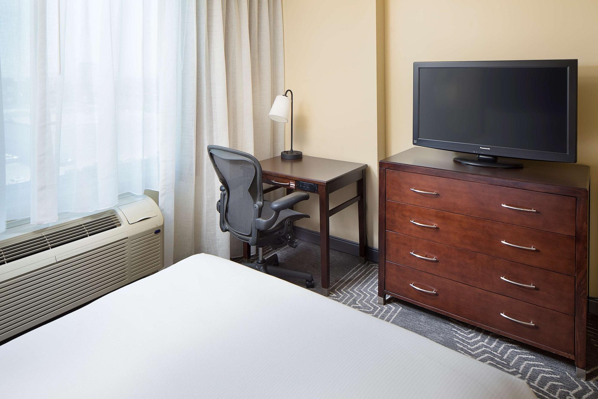 ดับเบิ้ลทรี โฮเต็ล ลอส แองเจลิส/คอมเมิร์ช Hotel คอมเมิร์ซ ภายนอก รูปภาพ