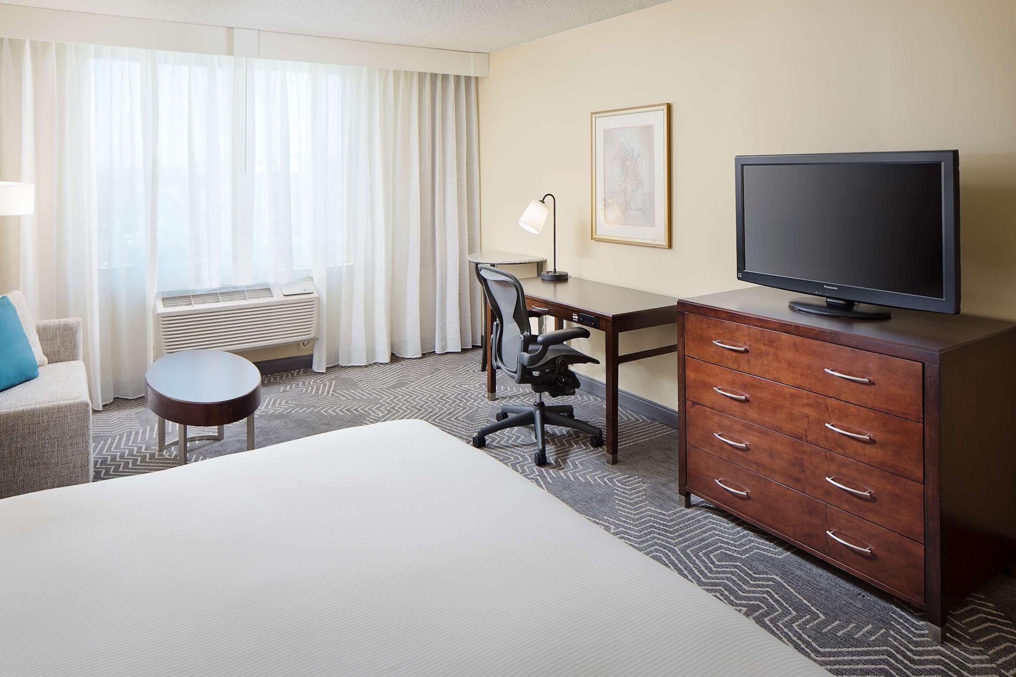 ดับเบิ้ลทรี โฮเต็ล ลอส แองเจลิส/คอมเมิร์ช Hotel คอมเมิร์ซ ภายนอก รูปภาพ