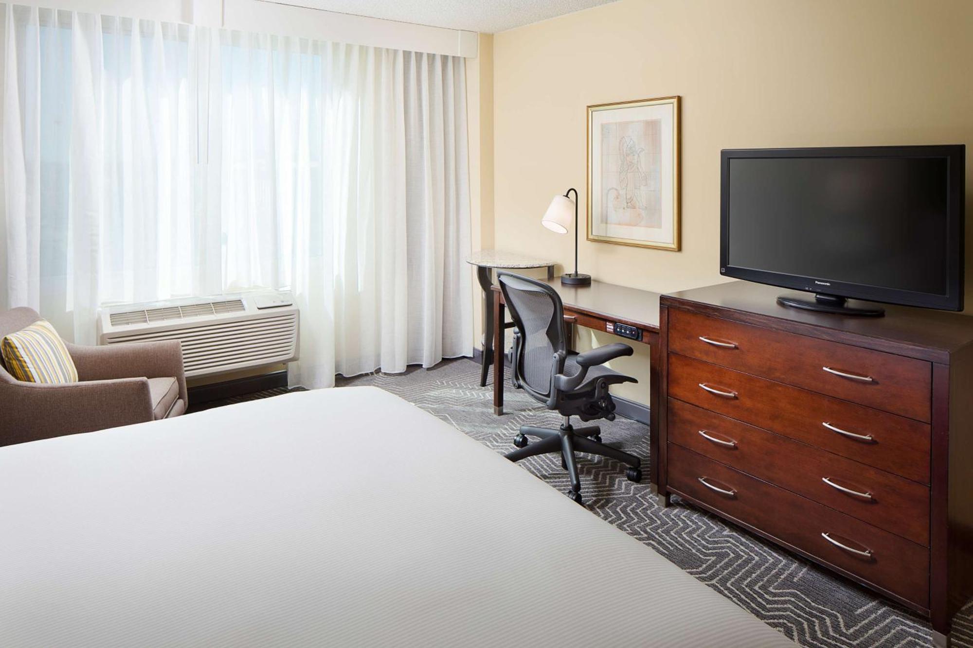 ดับเบิ้ลทรี โฮเต็ล ลอส แองเจลิส/คอมเมิร์ช Hotel คอมเมิร์ซ ภายนอก รูปภาพ