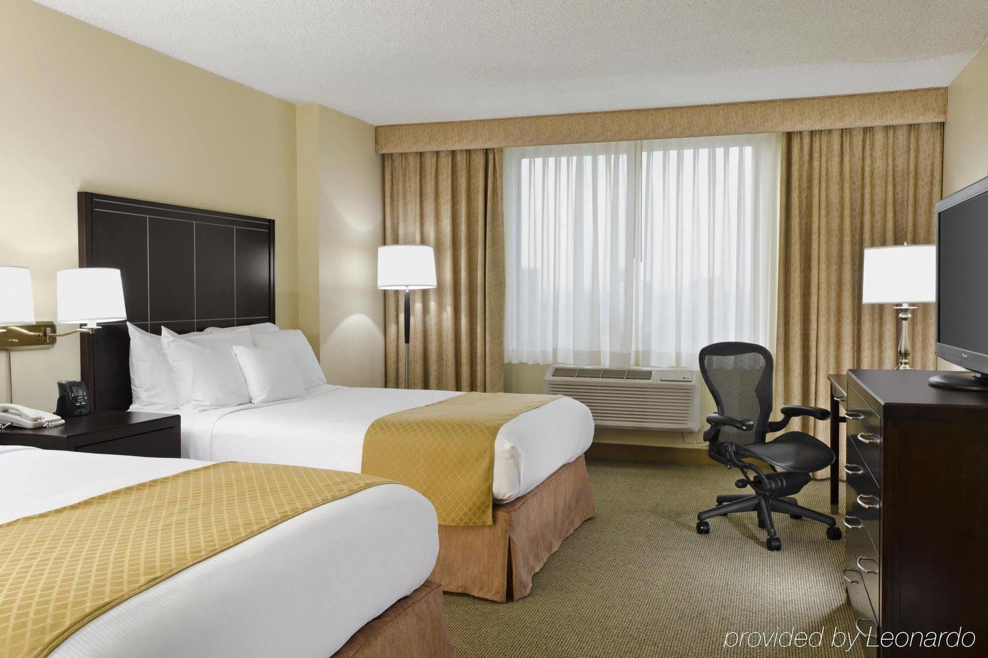 ดับเบิ้ลทรี โฮเต็ล ลอส แองเจลิส/คอมเมิร์ช Hotel คอมเมิร์ซ ห้อง รูปภาพ